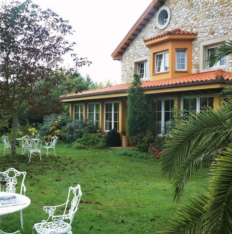 El Habana Llanes Hotel La Pereda de Llanes Luaran gambar